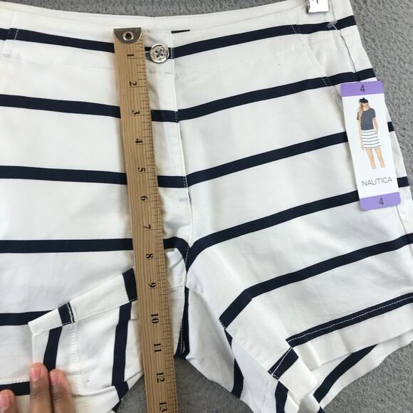 New‎ Nautica Cotton Stretch Twill Shorts size 4 - Picture 7 of 11